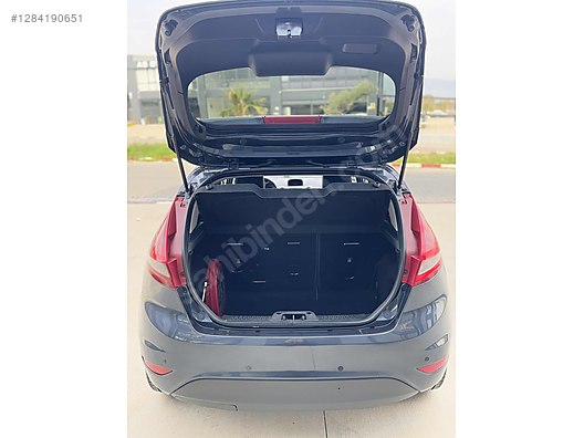 Vasıta / Otomobil / Ford / Fiesta / 1.6 TDCi  / Titanium