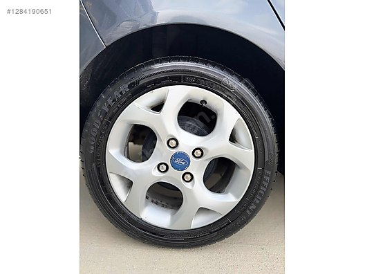 Vasıta / Otomobil / Ford / Fiesta / 1.6 TDCi  / Titanium