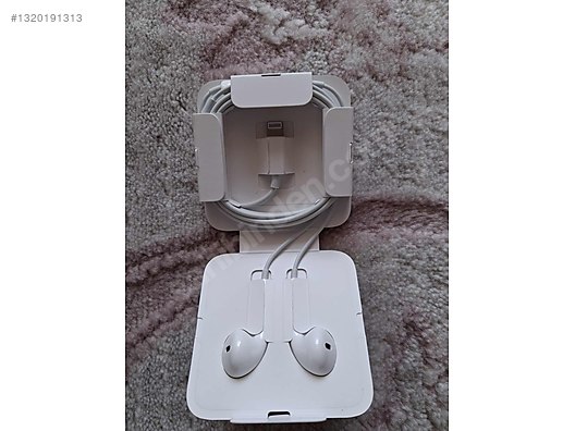 スマートフォン本体 iPhone 7 with box and charger Apple / iPhone 7 Plus / Bütün herşeyi orjinal 7 plus sahibinden