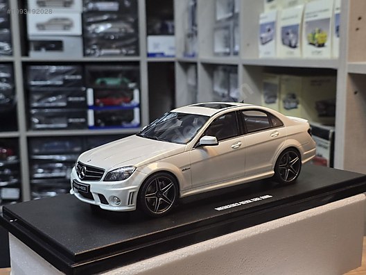 GT Spirit Diecast Model 1:18 Mercedes Benz Araba - 1093192028