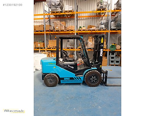 Machinery / Industrial / Carrying & Stacking Equipment / Forklifts / For Sale / Vmax