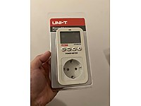 UNI-T UT230B wattmetre