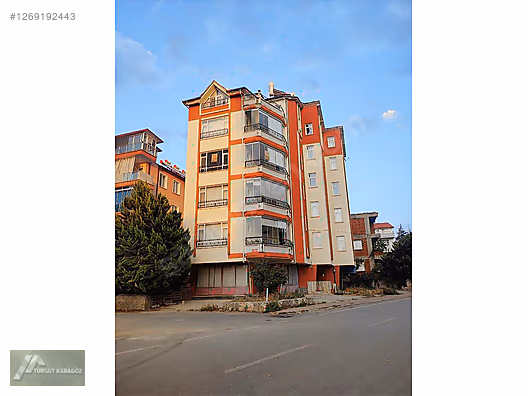 TURGUT KARAGÖZ EMLAK'TAN GÖL MANZARALI 3+1 ARA KAT DAİRE YENİMAH #1269192443