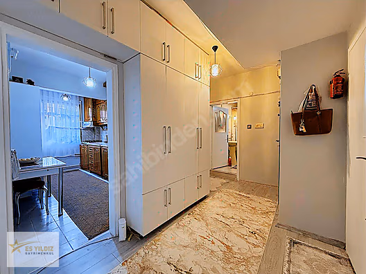 SATILIK İYİ KONUMDA KULLANIŞLI 2+1 DAİRE #1282193126