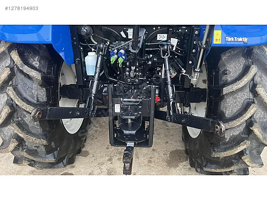 Machinery / Agricultural Machines / Tractors / New Holland / T4.75S