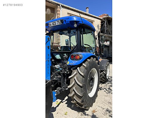 Machinery / Agricultural Machines / Tractors / New Holland / T4.75S
