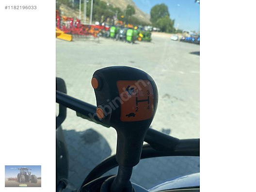 Machinery / Agricultural Machines / Tractors / New Holland / TR5.115