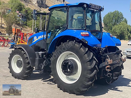 Machinery / Agricultural Machines / Tractors / New Holland / TR5.115