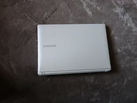 Bozuk Windows 7 şarj aleti yanında 8gb 1ram