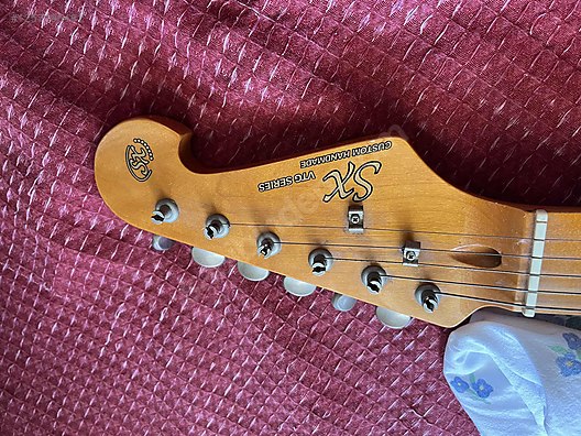 İkinci El ve Sıfır Alışveriş / Müzik / Müzik Aletleri / Telli Çalgılar / Gitar / Elektro