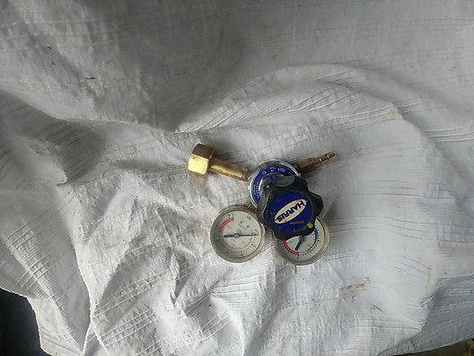 Used & Brand New Items / Electronics / Diagnostic & Test Devices / Pressure Gauge