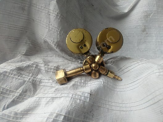 Used & Brand New Items / Electronics / Diagnostic & Test Devices / Pressure Gauge