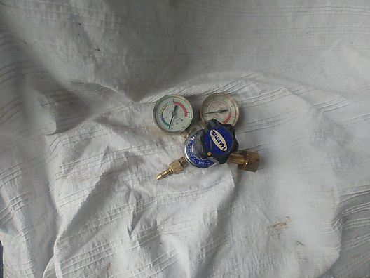 Used & Brand New Items / Electronics / Diagnostic & Test Devices / Pressure Gauge