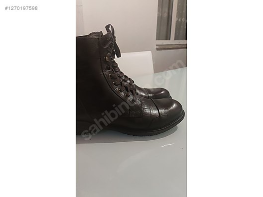 İkinci El ve Sıfır Alışveriş / Giyim & Aksesuar / Üniseks / Ayakkabı / Bot & Çizme