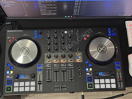 Traktor Kontrol S3 Çiziksiz ACİL!! sahibinden.comda - 1321198072