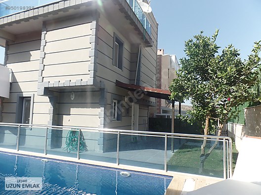 cesme ciftlikkoy de mustakil havuzlu deniz manzarali tripleks satilik villa ilanlari sahibinden com da 950198398