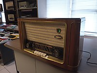 GRUNDIG ORJİNAL fm li ANTİKA RADYO