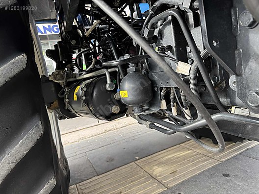 Machinery / Agricultural Machines / Tractors / New Holland / TR5.100