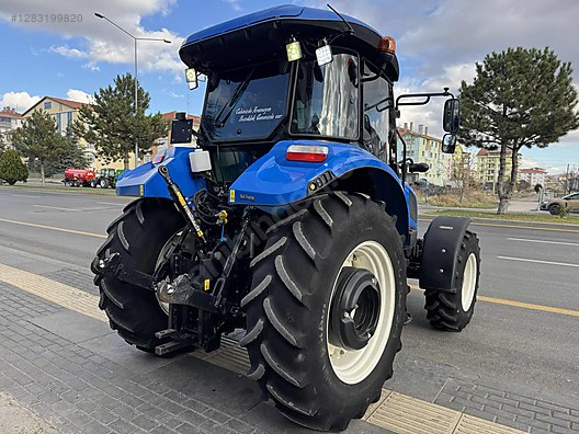 Machinery / Agricultural Machines / Tractors / New Holland / TR5.100