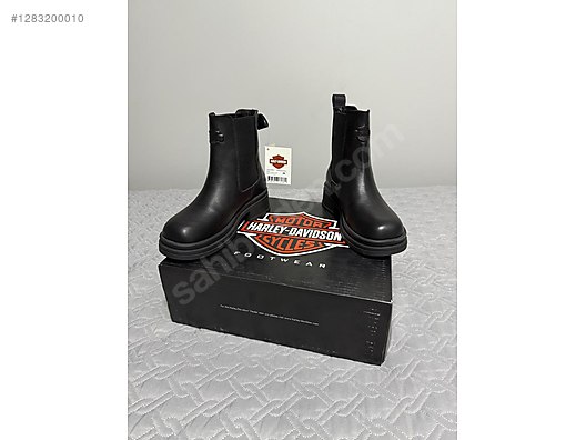 Used & Brand New Items / Clothing & Accessories / Women / Shoes / Boots