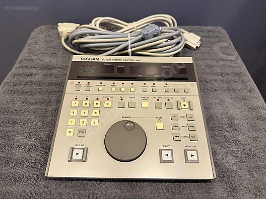 Télécommande Tascam RC-848 D’occasion – Fonctionnelle, Petites Marques D’usure