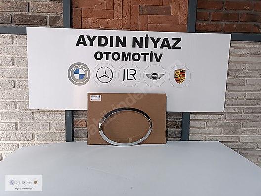 Mini F55 F56 Far Çerçevesi Sağ Orjinal 51137300632 51137300631