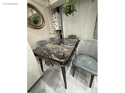 Used & Brand New Items / Home Decor / Furniture / Dining Room / Dining Room Set