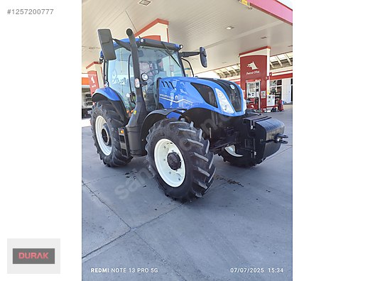 Machinery / Agricultural Machines / Tractors / New Holland / TR6.135S