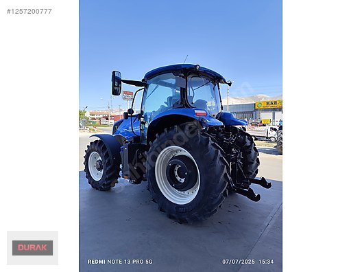 Machinery / Agricultural Machines / Tractors / New Holland / TR6.135S