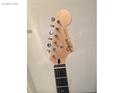 Squier Elektro Gitar