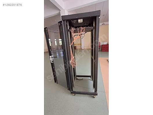 Used & Brand New Items / Computers / Servers & Hardware / Cabinets