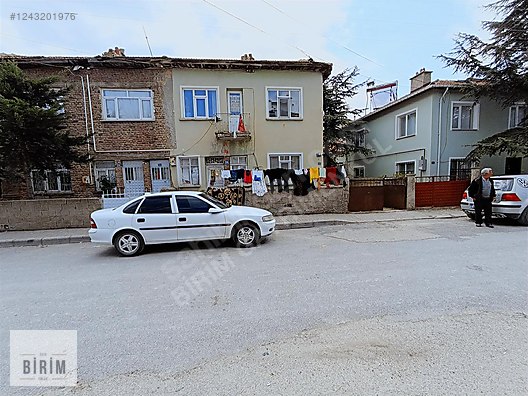 BİRİMDEN SATILIK İKİ KATLI BAHÇELİ MÜSTAKİL İSTASYON MAH #1243201976