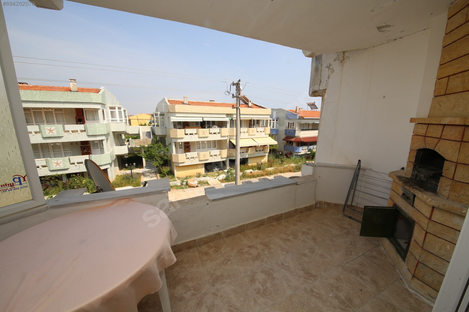 ║SHB EMLAK No4║ Tüzüner sitesinde denize yakın 2.kat daire. Günlük