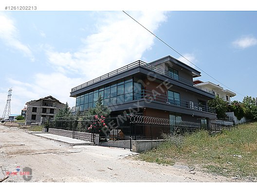 Emre KOÇ REMAX - Yaşamkent Kurumsal Kiracılı Satılık Villa