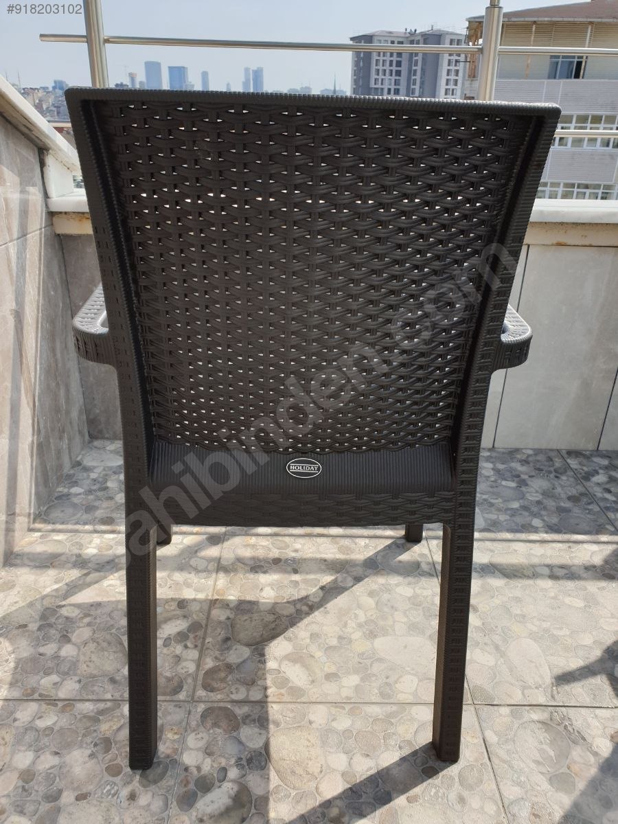 İkinci El Plastik Masa & Sandalye Takımı İkinci El Plastik Masa & Sandalye Takımı