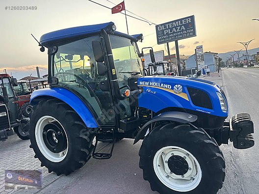Machinery / Agricultural Machines / Tractors / New Holland / T4.70S
