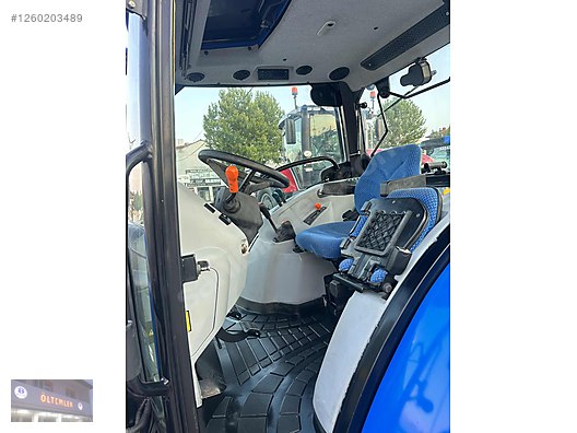 Machinery / Agricultural Machines / Tractors / New Holland / T4.70S