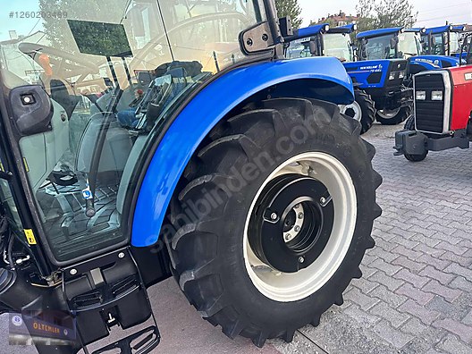 Machinery / Agricultural Machines / Tractors / New Holland / T4.70S