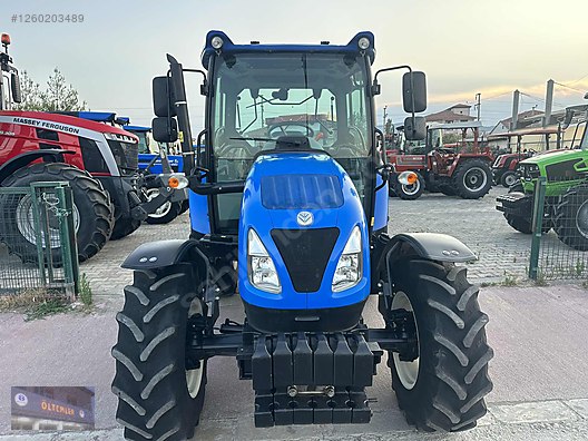 Machinery / Agricultural Machines / Tractors / New Holland / T4.70S
