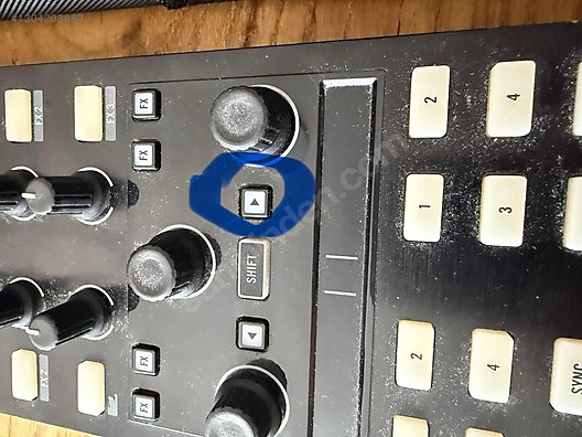 Native Instruments Traktor Kontrol X1 Mk2 - Kutulu / Full İçerik
