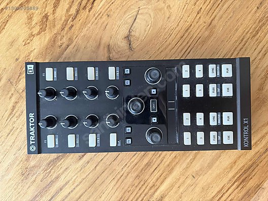 Native Instruments Traktor Kontrol X1 Mk2 - Kutulu / Full İçerik