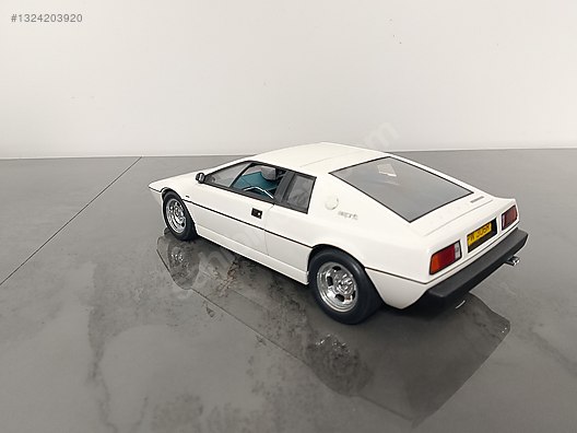 Autoart Diecast Model 1:18 Lotus Araba - 1324203920