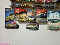 Toplu altılı hotwheels seti. (3 uzun,2 kısa kart)