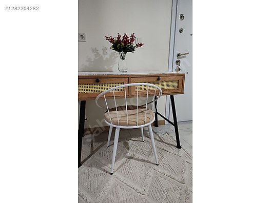 Used & Brand New Items / Home Decor / Furniture / Child & Teen Room / Work Table