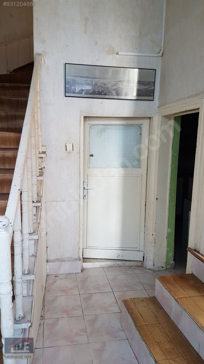 ÇENGELKÖY MERKEZDE ÜÇ AYRI TAPULU,ARSA VE İKİ ADET AHŞAP EV Satılık