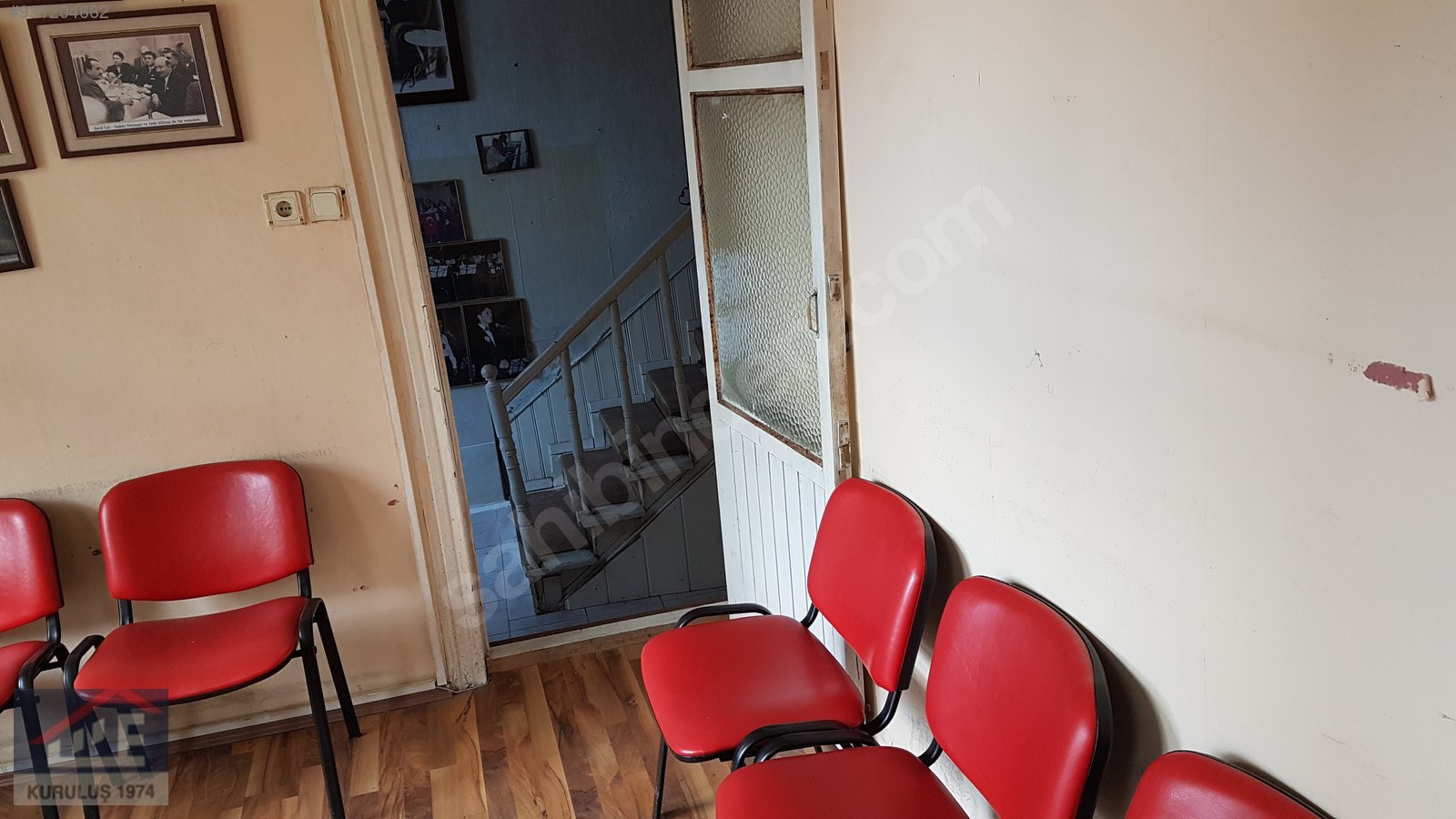 ÇENGELKÖY MERKEZDE ÜÇ AYRI TAPULU,ARSA VE İKİ ADET AHŞAP EV Satılık