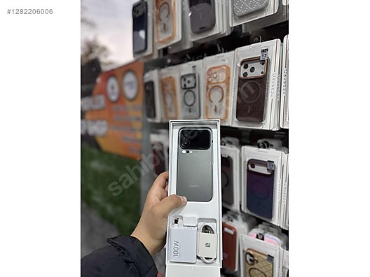 Used & Brand New Items / Cell Phones & Accessories / Cell Phones / Xiaomi / 17 Pro