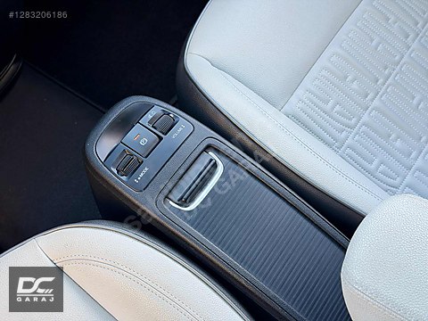 Vasıta / Otomobil / Fiat / 500 Ailesi / 500E / La Prima