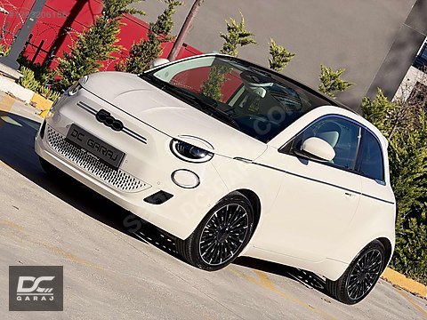 Vasıta / Otomobil / Fiat / 500 Ailesi / 500E / La Prima