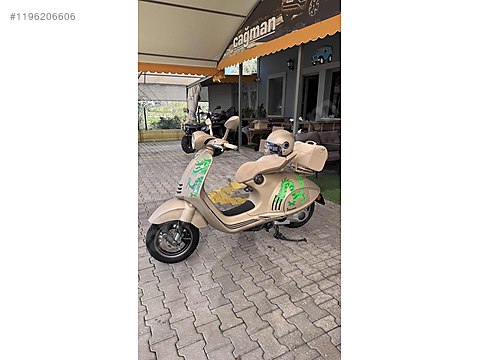 ÖZEL SERİ VESPA 946 155 cc ÇANTA KASK FİYATA DAHİLDİR